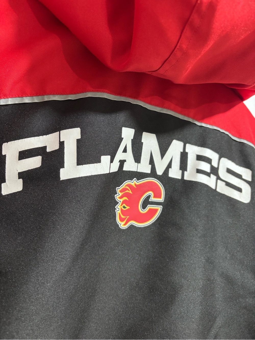 Calgary Flames Jacket - Picture 5 of 7